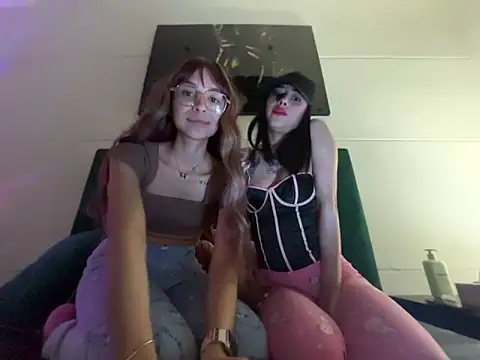 Tifannys online show from 03-04-25, 01:23