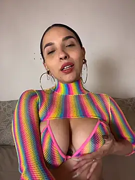 ThaliaRivera  online show from 05-17-26, 02:09