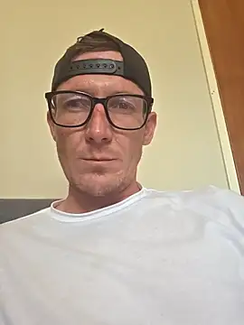 Snapshot of TheSouthernKing chatting on 11-06-25, 08:15 TheSouthernKing online show from 11-06-25, 08:15