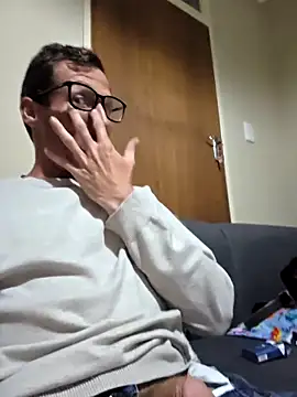 Snapshot of TheSouthernKing chatting on 12-20-25, 09:55 TheSouthernKing online show from 12-20-25, 09:55