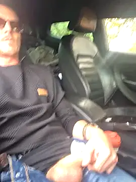 Snapshot of TheSouthernKing chatting on 03-04-26, 01:39 TheSouthernKing online show from 03-04-26, 01:39