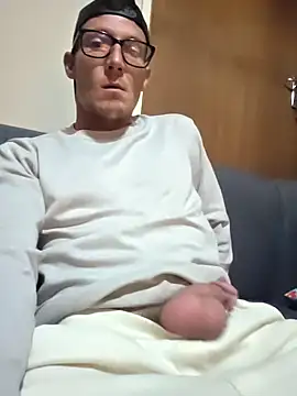 Snapshot of TheSouthernKing chatting on 03-18-26, 09:51 TheSouthernKing online show from 03-18-26, 09:51