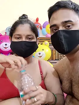 IND COUPLE1 online show from 02-27-25, 04:43