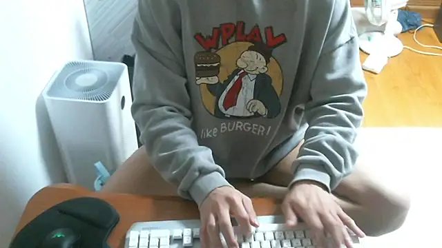 Snapshot of Stellan_0412 chatting on 02-03-26, 06:22 Stellan 0412 online show from 02-03-26, 06:22