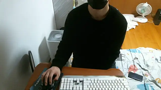 Snapshot of Stellan_0412 chatting on 03-14-26, 03:45 Stellan 0412 online show from 03-14-26, 03:45