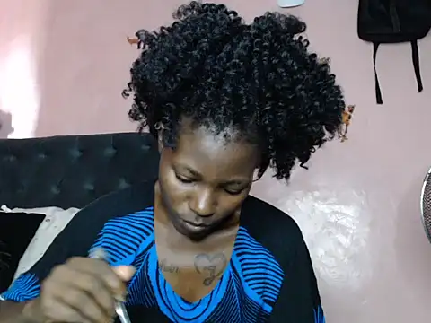 TrishaKalid online show from 02-01-25, 09:21