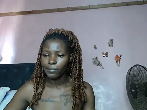 TrishaKalid online show from 03-08-25, 09:06