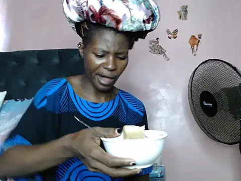 TrishaKalid online show from 03-22-25, 09:24