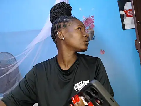 TrishaKalid online show from 02-12-26, 09:04