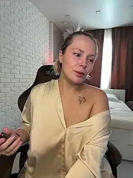 Charming Daphny online show from 11-21-25, 06:34