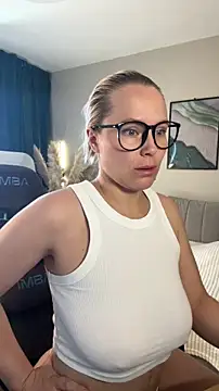 Charming Daphny online show from 06-26-26, 05:45