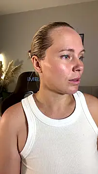 Charming Daphny online show from 07-15-26, 07:13