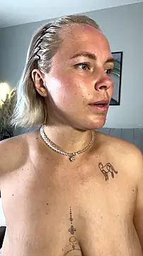 Charming Daphny online show from 07-27-26, 07:15