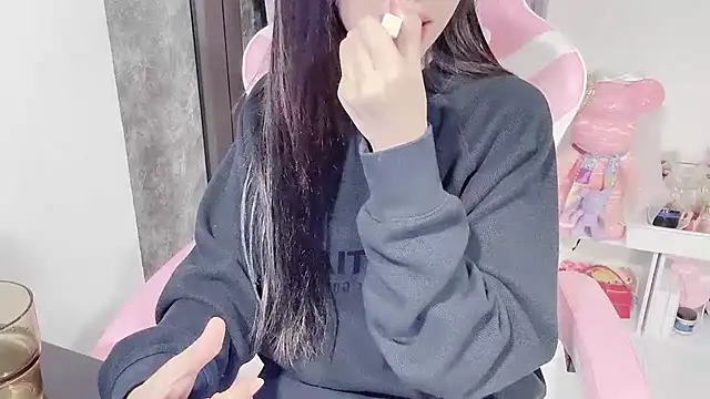 Virgo 686 online show from 12-18-24, 02:06