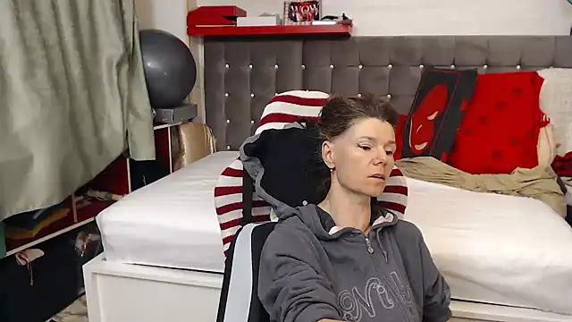 kellyterapy online show from 05-16-26, 01:13