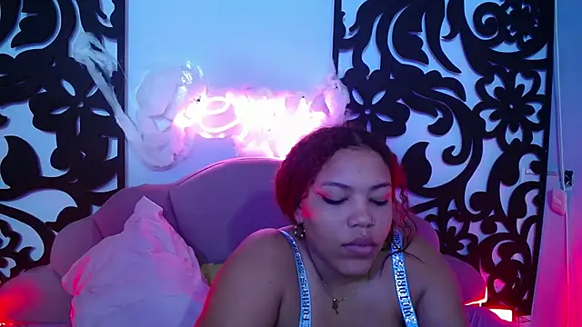 Snapshot of sexy_horny_brunette chatting on 10-29-25, 08:49 sexy horny brunette online show from 10-29-25, 08:49