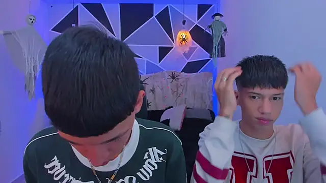 Juan Nd Steven online show from 10-25-25, 04:09