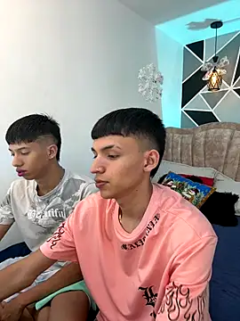 Juan Nd Steven online show from 12-18-25, 04:18