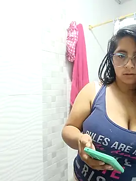  Angelinaandrade  online show from 11-20-25, 12:33