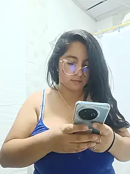 Snapshot of _Angelinaandrade_ chatting on 06-12-26, 01:15 Angelinaandrade online show from 06-12-26, 01:15