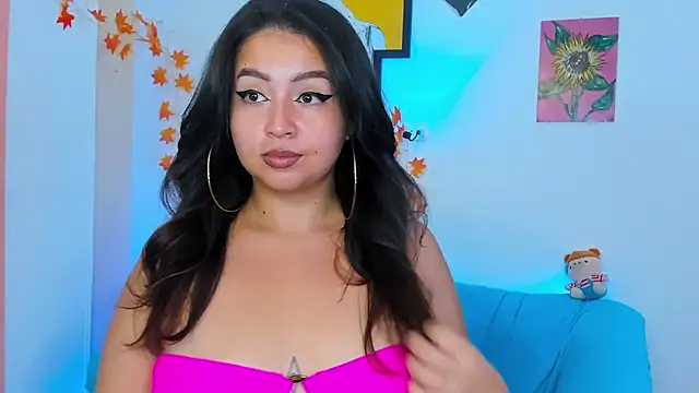 Snapshot of LiahDiaz chatting on 01-12-25, 03:36 LiahDiaz online show from 01-12-25, 03:36