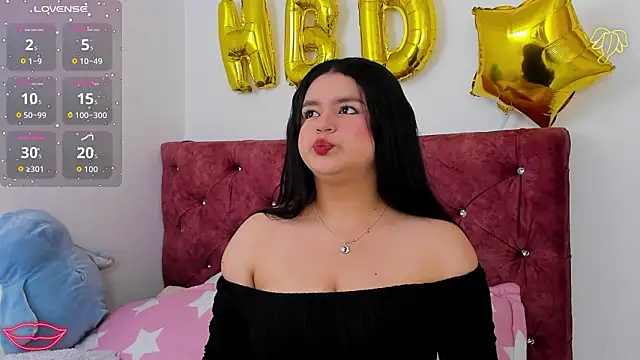 Snapshot of skyhotgirll chatting on 03-29-26, 05:46 skyhotgirll online show from 03-29-26, 05:46