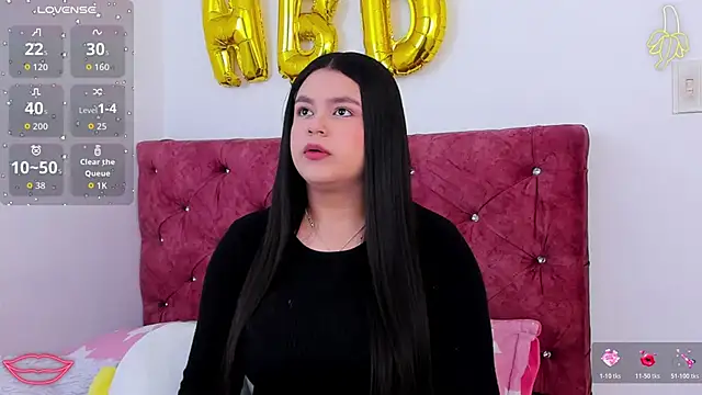 Snapshot of skyhotgirll chatting on 04-01-26, 05:54 skyhotgirll online show from 04-01-26, 05:54