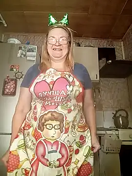 Snapshot of HelenaGlossX chatting on 12-29-24, 01:17 HelenaGlossX online show from 12-29-24, 01:17