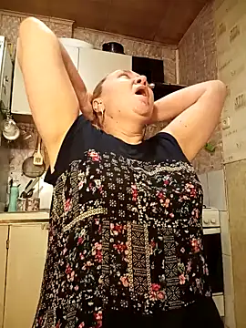Snapshot of HelenaGlossX chatting on 03-10-25, 05:18 HelenaGlossX online show from 03-10-25, 05:18