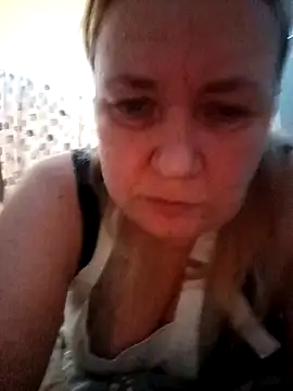 Snapshot of HelenaGlossX chatting on 03-13-25, 04:12 HelenaGlossX online show from 03-13-25, 04:12