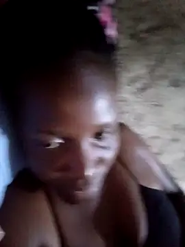 Snapshot of pretty_prickle chatting on 02-19-26, 02:02 pretty prickle online show from 02-19-26, 02:02