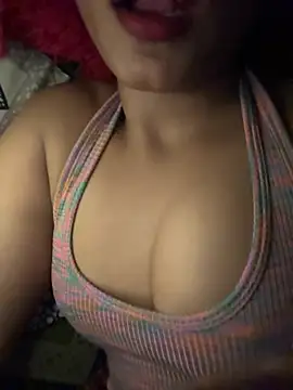 Hot Goldengirl online show from 06-15-26, 08:22