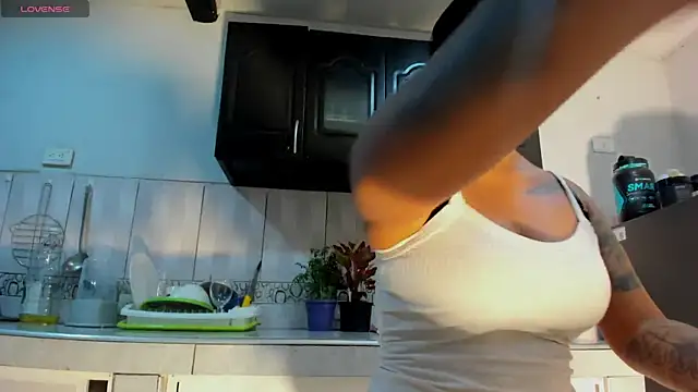 luisa16xxx online show from 12-19-24, 01:50