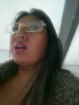 luisa16xxx online show from 03-06-25, 09:53