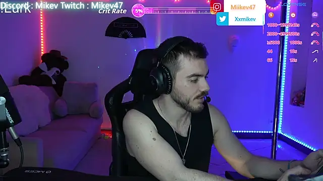 Snapshot of Mikev chatting on 02-21-26, 07:15 Mikev online show from 02-21-26, 07:15