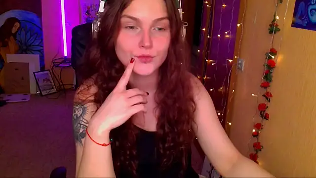 Snapshot of Jenna_Sativa chatting on 07-19-26, 11:03 Jenna Sativa online show from 07-19-26, 11:03