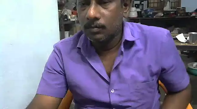 Snapshot of tamilsxman chatting on 12-12-24, 04:10 tamilsxman online show from 12-12-24, 04:10