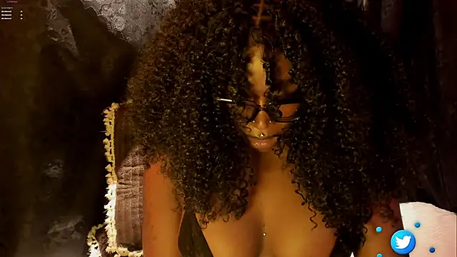 Snapshot of MiaKnox chatting on 02-03-26, 06:22 MiaKnox online show from 02-03-26, 06:22