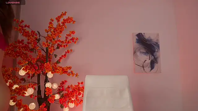 Snapshot of VictoriaHiill chatting on 03-21-26, 05:49 VictoriaHiill online show from 03-21-26, 05:49