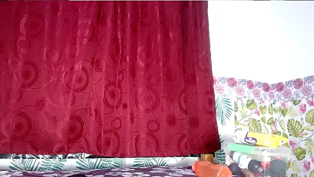 Snapshot of alisontitsmilk19 chatting on 03-07-25, 01:09 alisontitsmilk19 online show from 03-07-25, 01:09