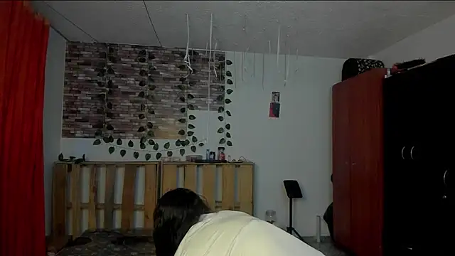 Snapshot of nicole_volkov chatting on 11-15-25, 06:11 nicole volkov online show from 11-15-25, 06:11