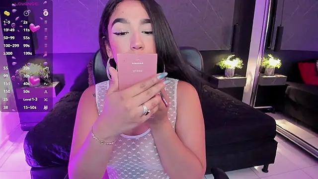 SaraaMills online show from 07-23-26, 03:37
