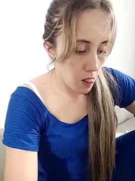 Snapshot of Isabel23zr chatting on 12-26-24, 02:12 Isabel23zr online show from 12-26-24, 02:12