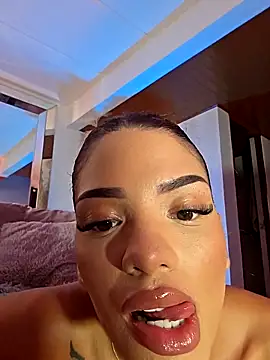 Snapshot of Ameliadickens chatting on 11-21-25, 10:08 Ameliadickens online show from 11-21-25, 10:08