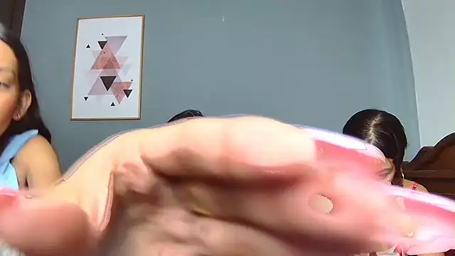 strawberrymia68 online show from 02-15-25, 01:05