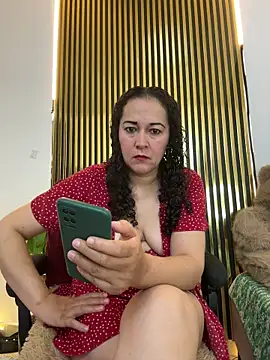 luisa curli online show from 07-25-26, 03:26