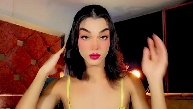 Snapshot of the-horus-girl chatting on 05-12-26, 07:27 the-horus-girl online show from 05-12-26, 07:27