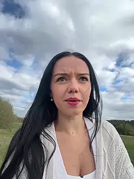 Vanesskaa online show from 10-08-25, 02:25