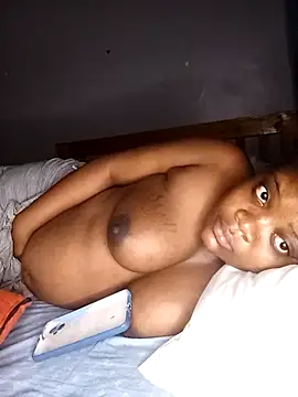 Snapshot of preettys56 chatting on 10-17-25, 09:39 preettys56 online show from 10-17-25, 09:39