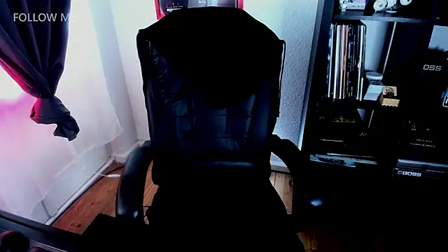 Demongirl6666 online show from 06-10-26, 06:56